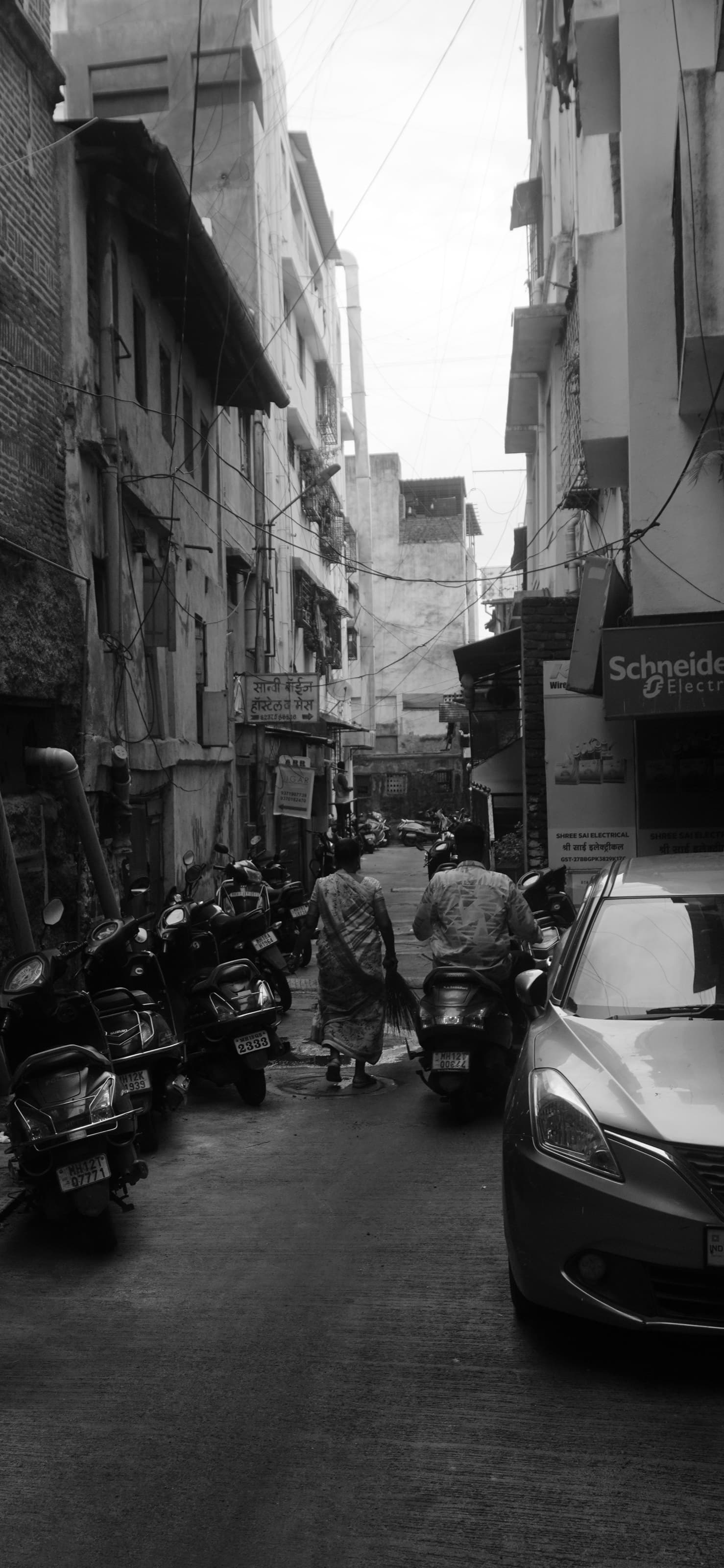 The Unrehearsed City — frame 7